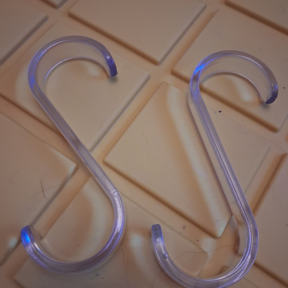 Clear S-Shaped Bath Hooks